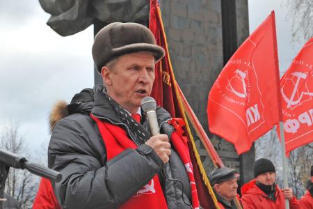 Красный Октябрь на улицах Иванова