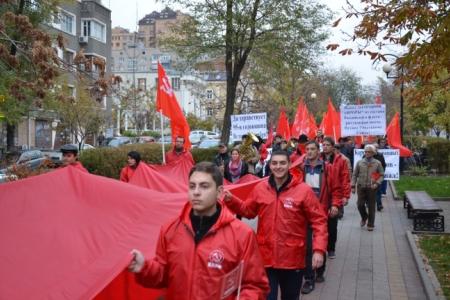 «Да здравствует Великая Октябрьская социалистическая революция!» Праздничные мероприятия в Ростове-на-Дону
