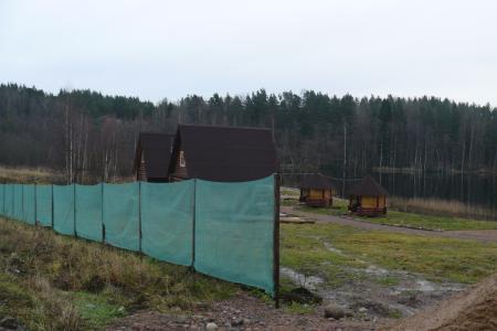 Петербургские природозащитники совместно с активистами движения «Русский лад» расследуют детектив: «Кто украл берег озера?»