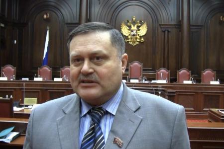 Видео. Интевью В.Г. Соловьева в перерыве заседания Конституционного Суда РФ по запросу депутатов КПРФ о конституционности нового закона о митингах