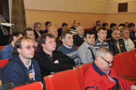 День секретаря. В Москве состоялось совещание партактива КПРФ, которое заслушало доклады В.Ф.Рашкина, С.П.Обухова и А.Е.Клычкова