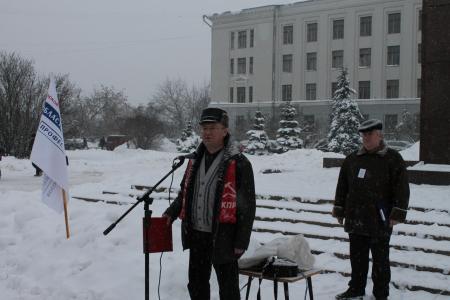 Псковские коммунисты выступили в защиту прав граждан на бесплатное образование