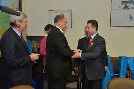 Г.А. Зюганов наградил группу художников