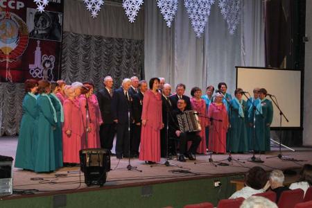 Белгородские коммунисты организовали праздничный вечер в честь 90-летия образования СССР