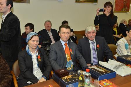 Г.А. Зюганов наградил группу художников