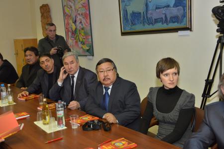 Г.А. Зюганов наградил группу художников