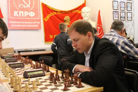 Псковское областное отделение КПРФ провело турнир по шахматам