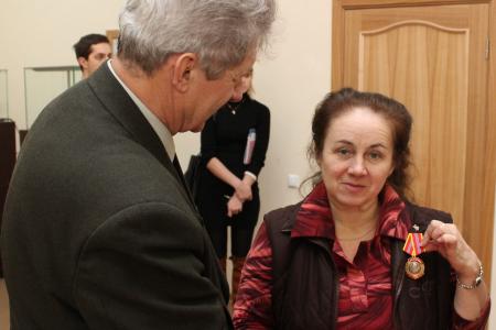 Сотрудники псковского музея-заповедника награждены медалями КПРФ