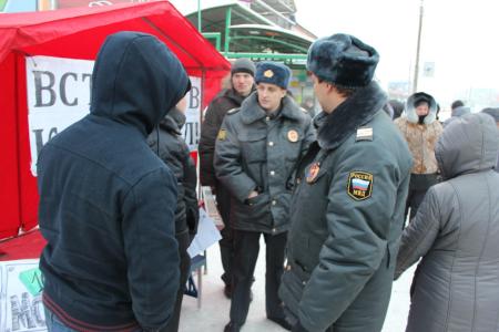 Пикет в Красноярск​е: "Комсомол и КПРФ против коррупции"