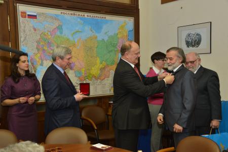 Г.А. Зюганов наградил группу художников