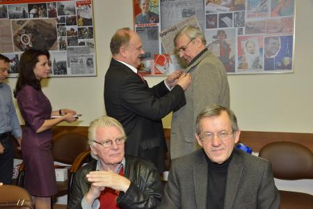 Г.А. Зюганов наградил группу деятелей культуры и спорта