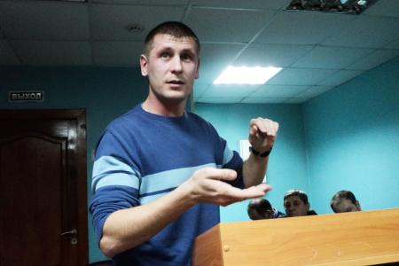 Барнаульские коммунисты на заседании политклуба дискутировали на тему «Религия и современный мир»
