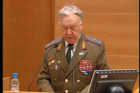 Г.А. Зюганов на "круглом столе" фракции КПРФ в Госдуме: "Без возрождения духовно-нравственных ценностей мы не продвинемся ни на шаг"