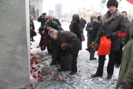 Новосибирские коммунисты почтили память Ленина