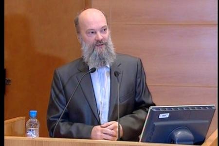 Г.А. Зюганов на "круглом столе" фракции КПРФ в Госдуме: "Без возрождения духовно-нравственных ценностей мы не продвинемся ни на шаг"