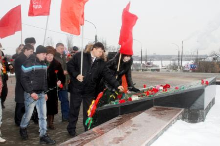 Воронеж. Коммунисты провели памятные акции, посвященные освобождению города от немецко-фашистских захватчиков