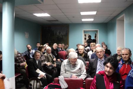Барнаульские коммунисты на заседании политклуба дискутировали на тему «Религия и современный мир»