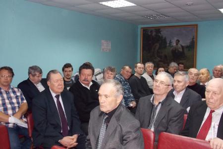 «Собраться воедино - и стать ударной силой!». В Барнауле провели торжественное собрание, посвященное 20-летию КПРФ