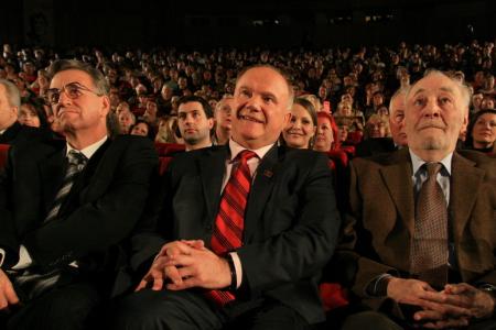 В субботу, 9 февраля в 21:20 Г.А. Зюганов примет участие в программе "Сегодня вечером" с Андреем Малаховым на "Первом канале", посвященной Вячеславу Тихонову