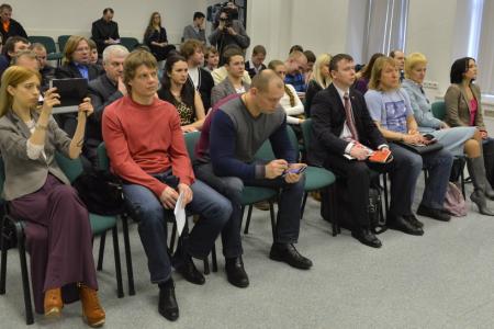 Г.А. Зюганов: «Главная особенность XV Съезда - это устремленность в будущее». Лидер КПРФ провел пресс-конференцию в ИА «Интерфакс»