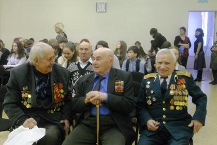 Алтайский край. Рубцовские коммунисты приняли участие в уроке мужества, посвященном 70-летию Сталинградской битвы