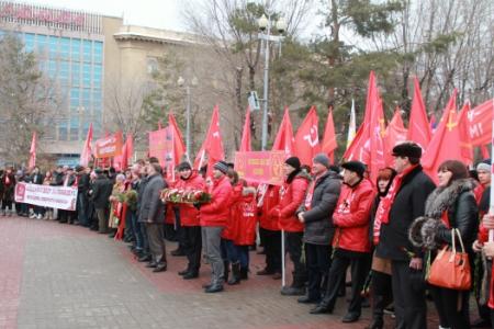 На митинге коммунисты потребовали вернуть Сталинград на карту мира