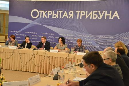 Г.А. Зюганов: «Без народного контроля реформа ЖКХ невозможна!» Лидер КПРФ принял участие в очередном заседании парламентского форума «Открытая трибуна»