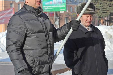 Ивановские коммунисты провели пикет в честь 20-летия КПРФ