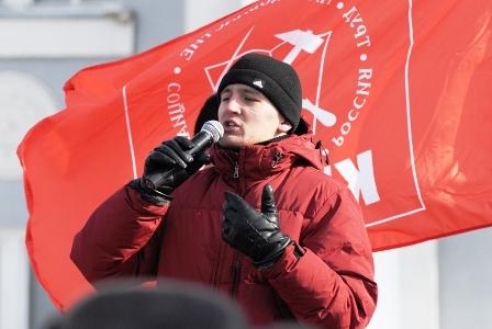 Алтайские коммунисты провели митинг против удорожания коммунальных услуг