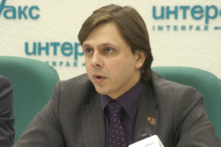 Видео. Пресс-конференция Г.А.Зюганова в "Интерфаксе": КПРФ окажет поддержку преподавателю МГУ Михаилу Лобанову
