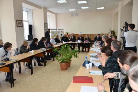 «Рязанскую семью - под защиту государства!». "Круглый стол" коммунистов области