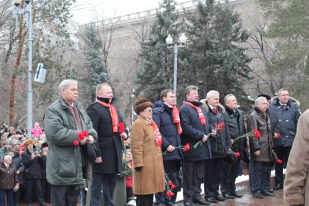 Коммунисты почтили память погибших в Сталинграде