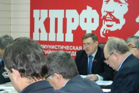 Совещание руководителей предприятий АПК Новосибирской области: Село прошло точку невозврата