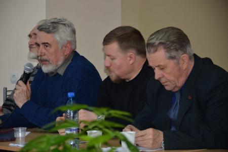 «Рязанскую семью - под защиту государства!». "Круглый стол" коммунистов области