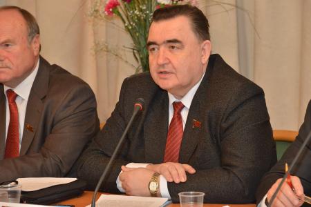 Коммунисты в Госдуме проводят круглый стол, посвященный научным трудам академика В.И. Вернадского. Фоторепортаж 