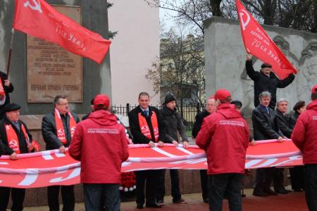 Сегодня в Краснодаре встречали участников автопробега «Наша Великая Победа»