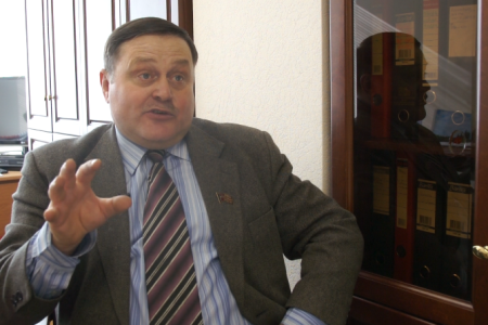 "Партия власти придумала новый способ обмана избирателей". В.Г. Соловьев прокомментировал прошедшие довыборы в муниципальные собрания по всей России