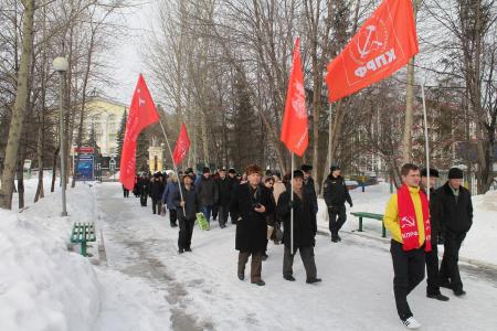 «Верните наши льготы!». Коммунисты Уфы провели митинг протеста