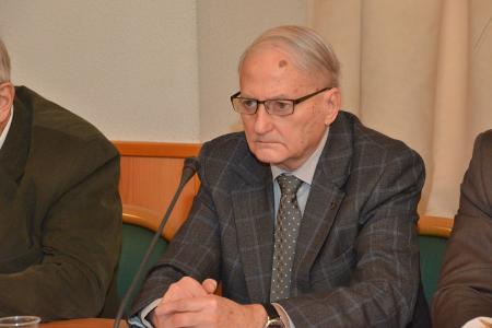 Г.А. Зюганов на «круглом столе» в Государственной Думе: Мысли Вернадского, высказанные столетие назад, как никогда актуальны и сегодня