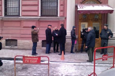 Санкт-Петербург. Руки прочь от Сирии, Сербии и России! Совместный пикет КПРФ и ВСД «Русский Лад»