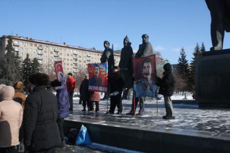 Новосибирские коммунисты почтили память И.В.Сталина