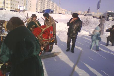 Ямало-Ненецкий автономный округ. Надым. Коммунисты приняли участие в праздновании Дня оленевода