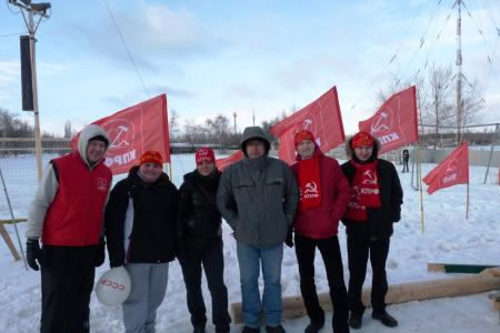 Саратовские коммунисты провели лыжные соревнования