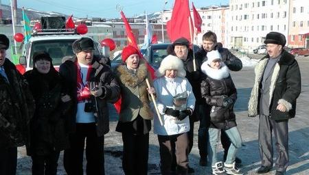 Магаданская область: Автопробег в честь 95-летия Советской армии и ВМФ