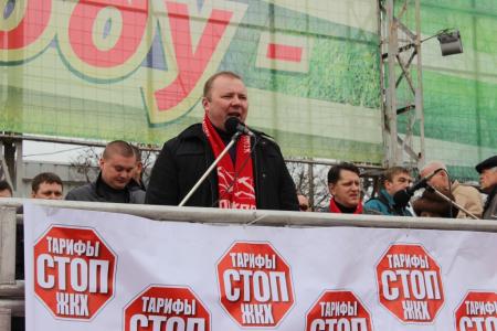 Волгоградцы потребовали отставки губернатора
