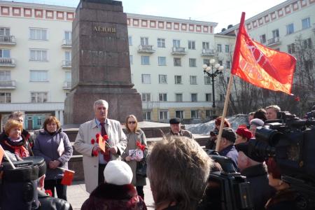 Коммунисты Мурманской области поздравили жителей со 143-й годовщиной со дня рождения Ленина по радио