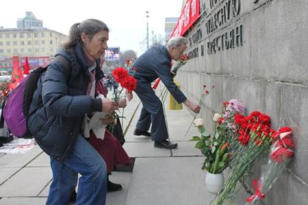 В Екатеринбурге прошел митинг в честь 143-ей годовщины со дня рождения В.И. Ленина  