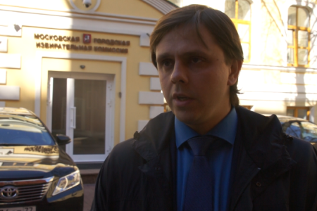 «Маразм крепчал». Мосгоризбирком вновь отказал москвичам в праве на референдум. Видео
