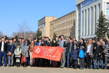 Московские комсомольцы посетили Звёздный городок