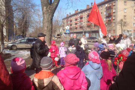 Вологодская область. Пикет в Череповце в честь первого полета человека в космос